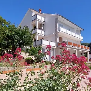 Milijana Rab Apartment Rab Town